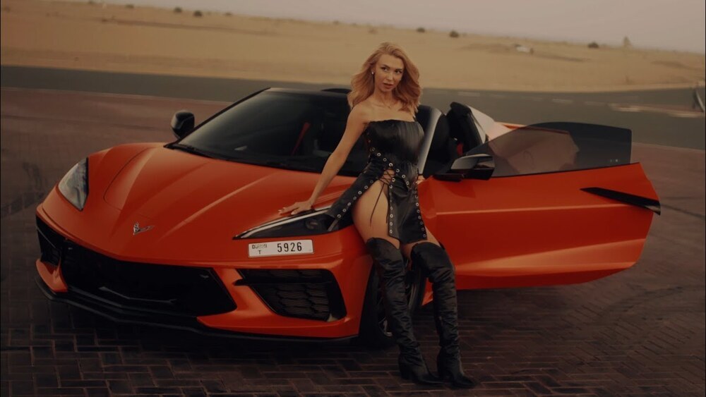 ANDREEA BALAN, Whats UP - Baieti cu inima in blugi