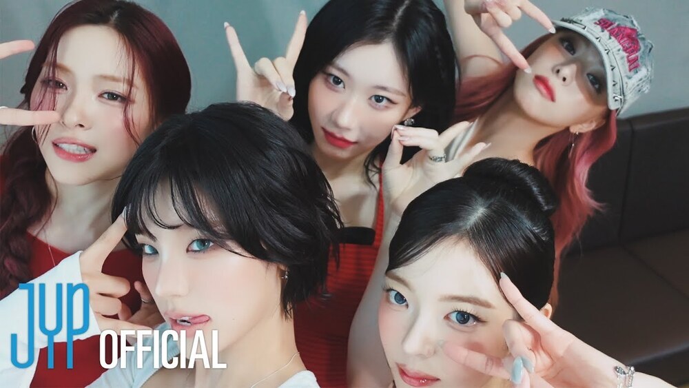 ITZY - Kiss and Tell