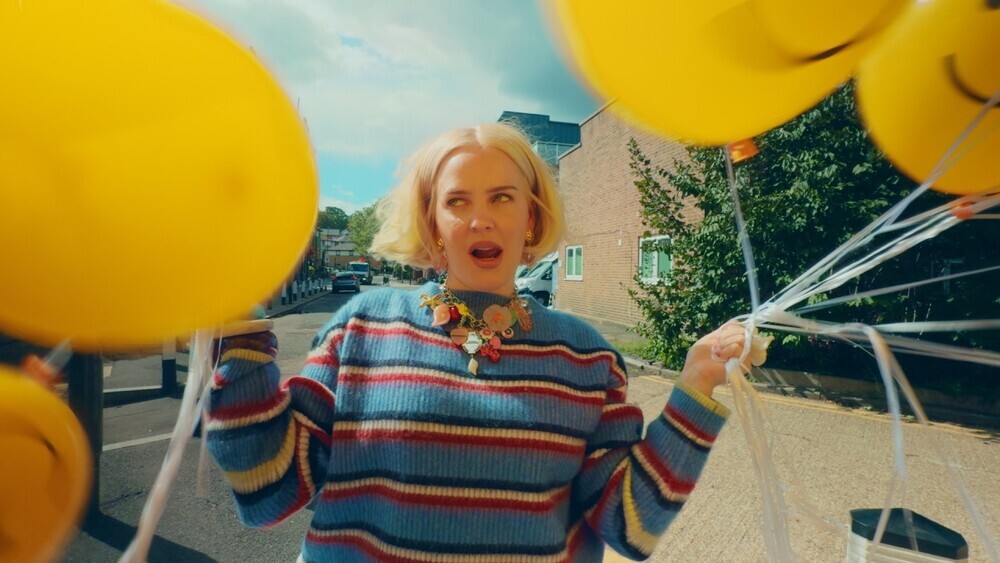 Anne-Marie - DEPRESSED